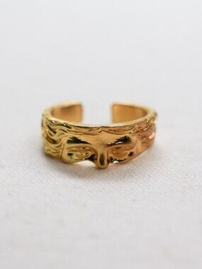 Gold Half-Face Greek Sculpture Ring Y2K